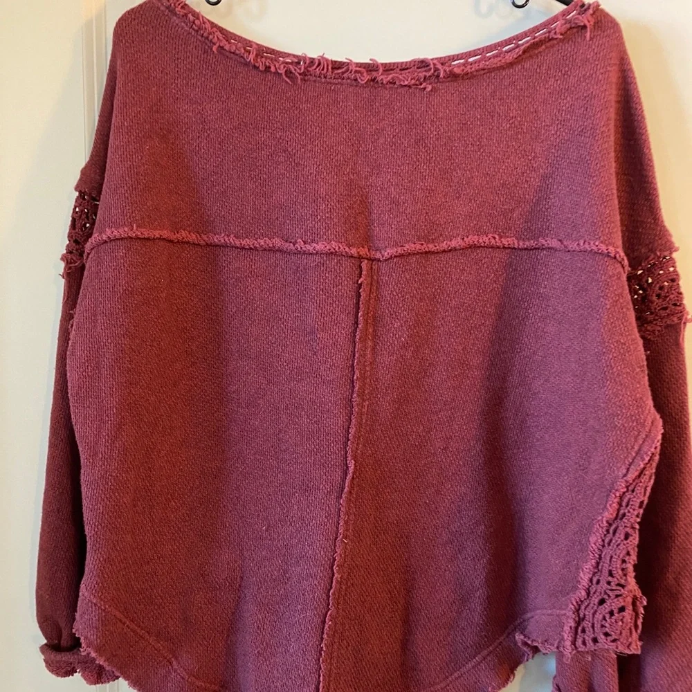 Free People burgundy Frayed bottom hemThermal top